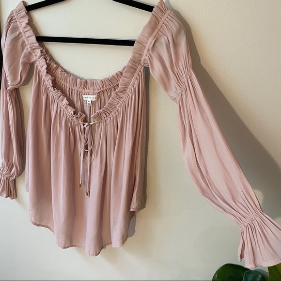 Off the shoulder blouse - Picture 4 of 5